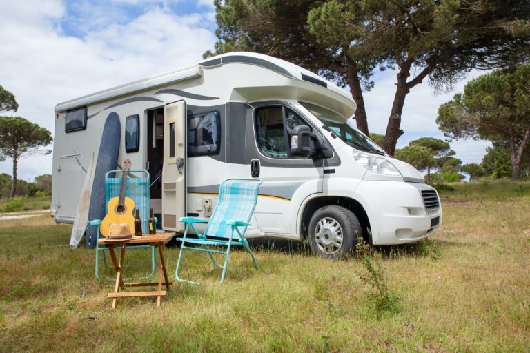 How to Travel in Style with Luxury RVs and Motorhomes