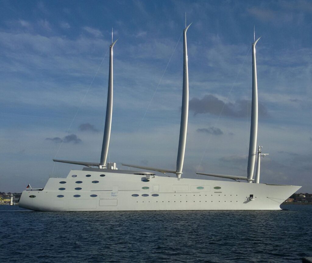 who owns the most expensive private yacht