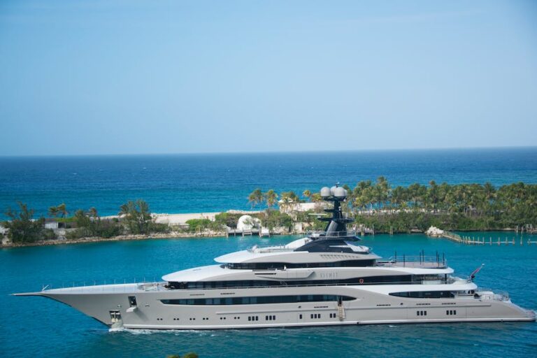 Can I Charter a Yacht for a Corporate Retreat