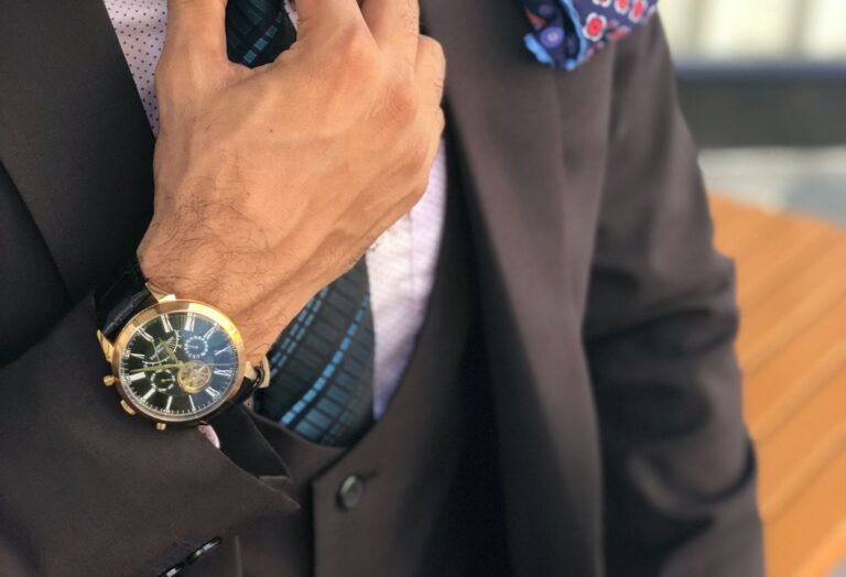 How to Choose the Right Luxury Watch for Formal Events