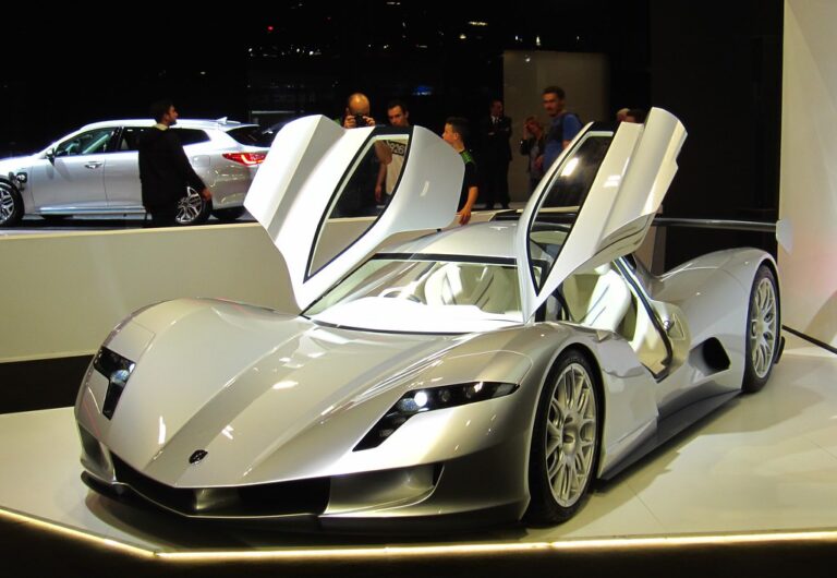 What Are the Top Exotic Cars for Speed Enthusiasts