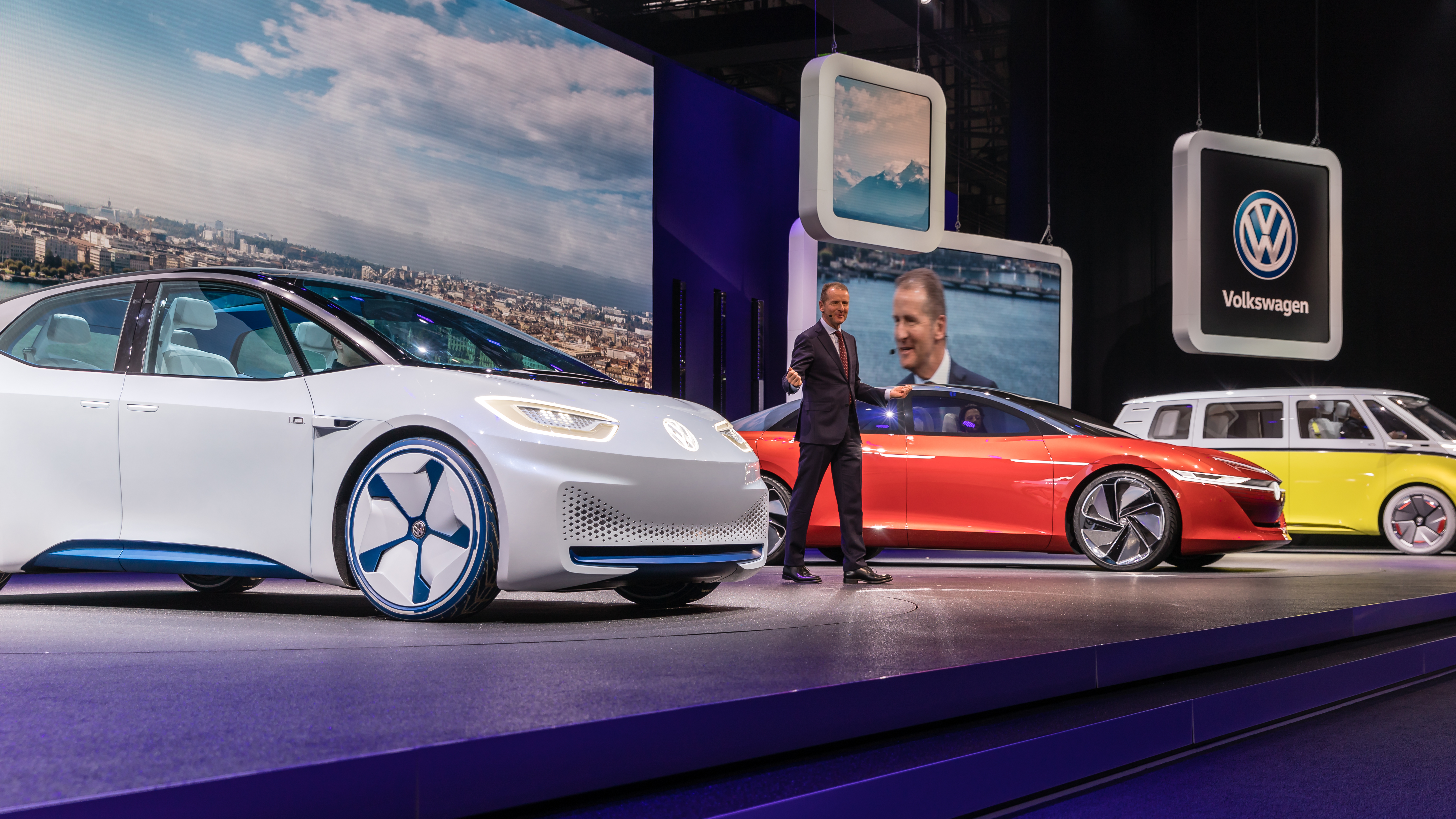 The cutting-edge fusion of luxury and sustainability: Luxury Electric Cars take the automotive industry by storm