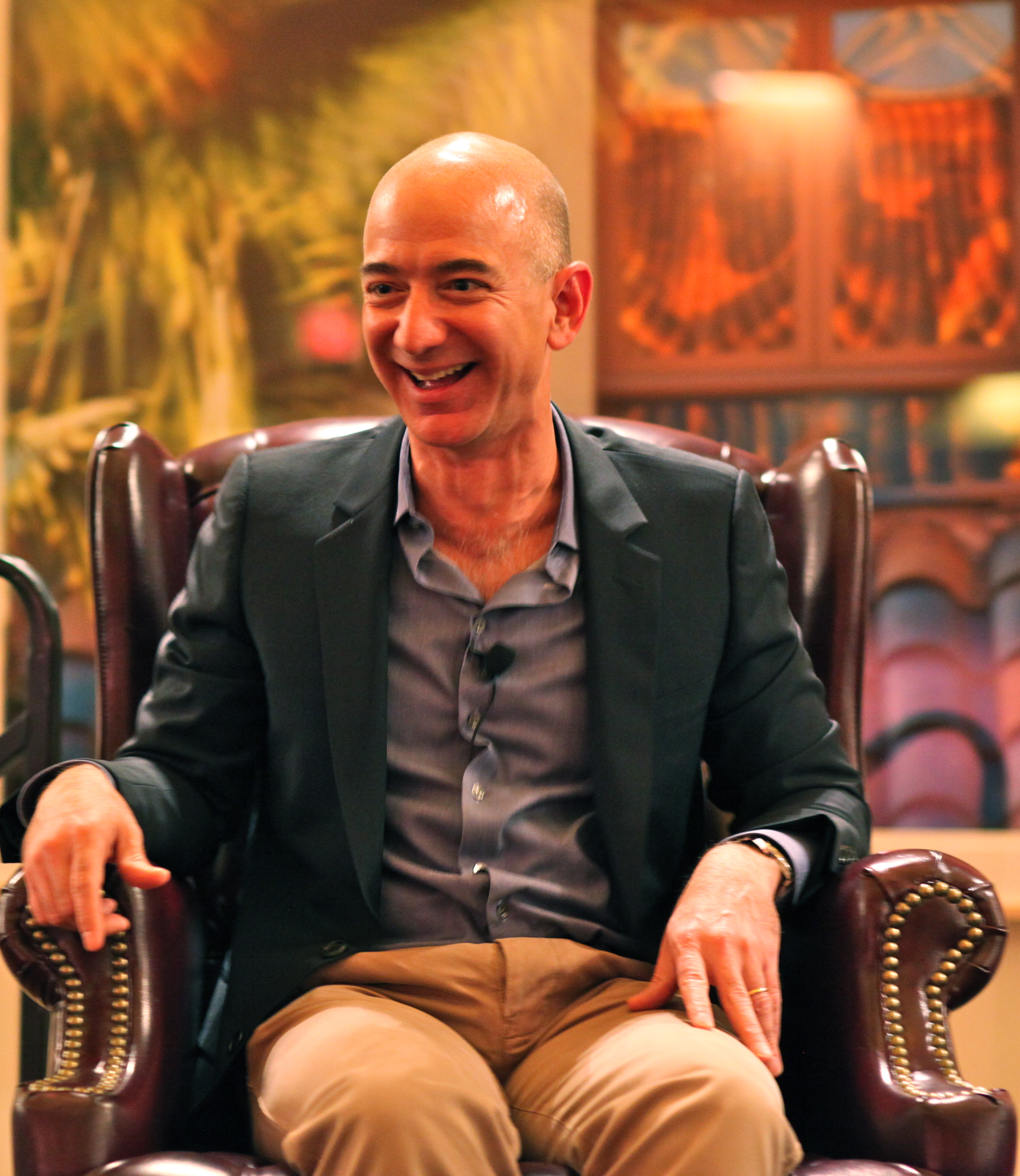 1. Unveiling Jeff Bezos' Luxurious Private Jet: A Peek Into Extravagance in the Skies