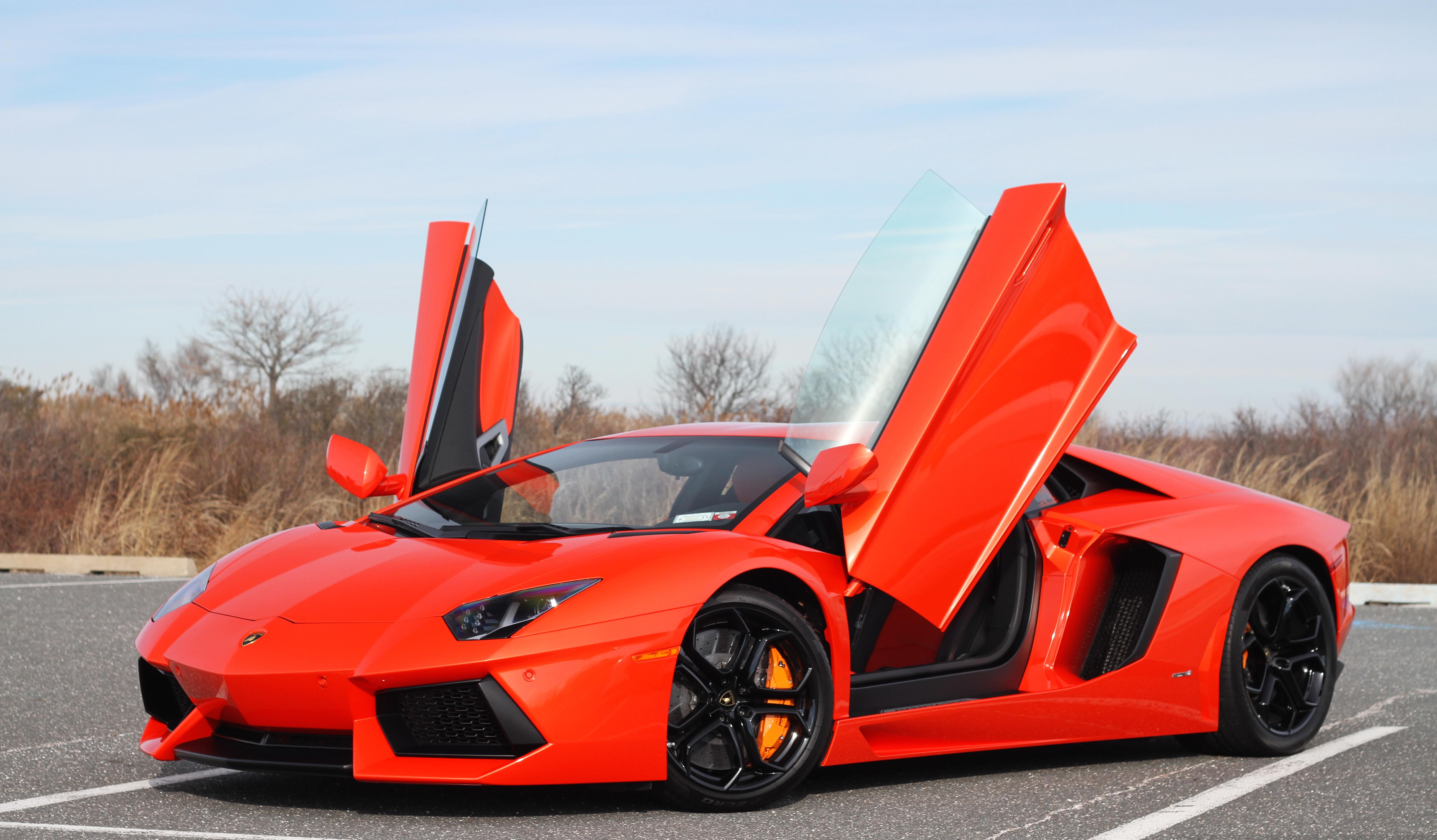 Unmatched Thrills on the Road: Examining the Driving Experience of Lamborghini