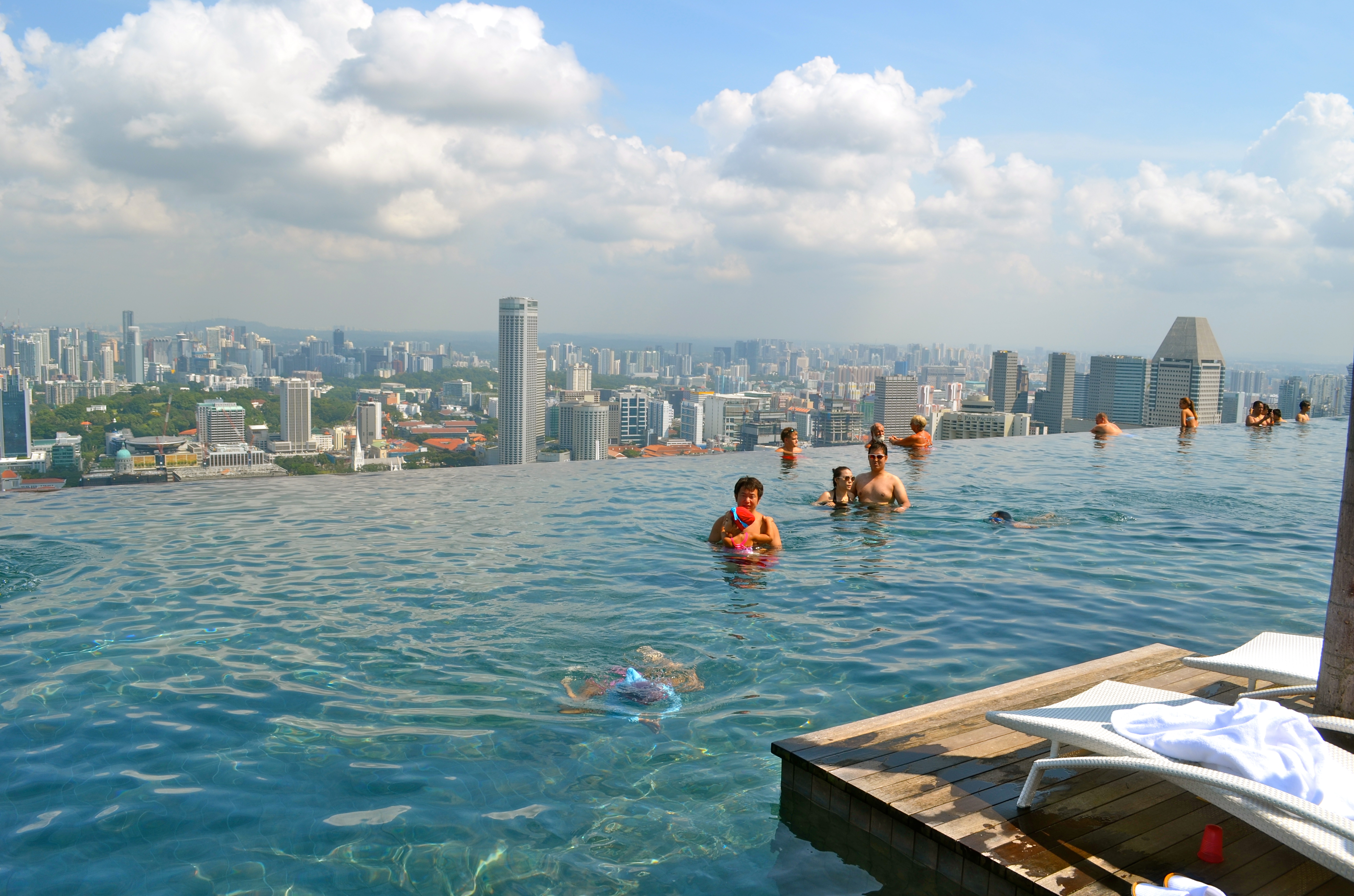 Designing the Perfect Location for Your Infinity Pool