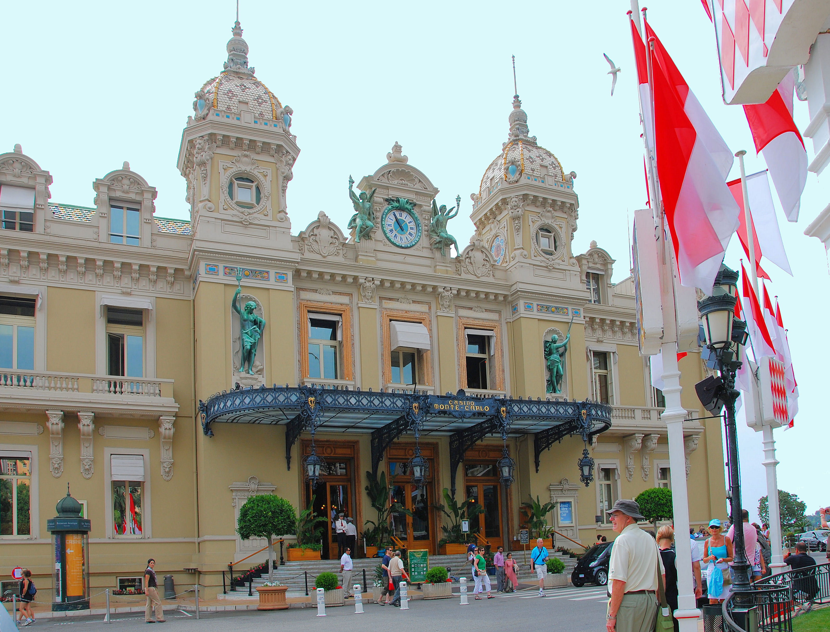 The Prestige Factor: Exploring Monaco's Attraction to High Net Worth Individuals