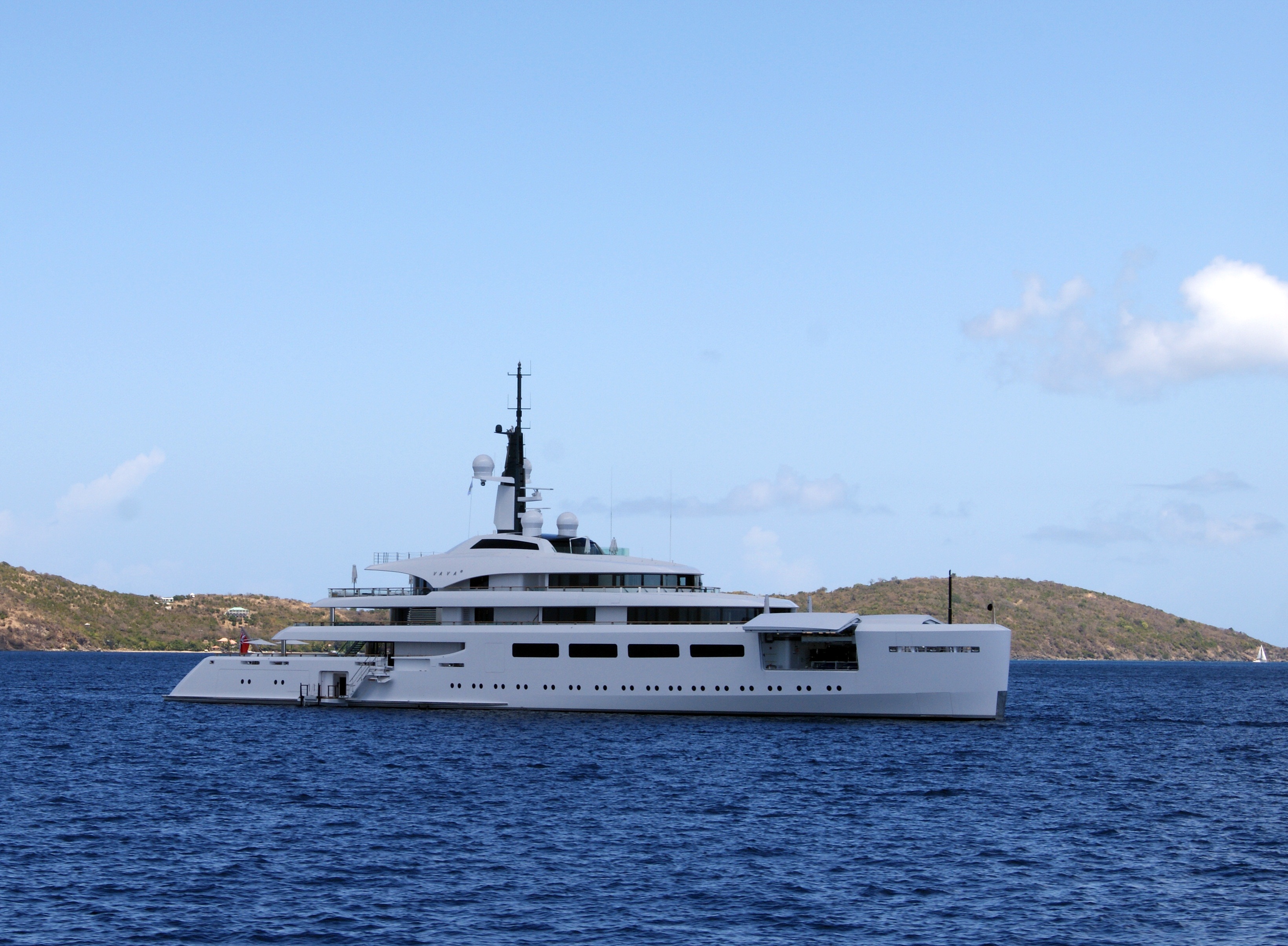 Setting Sail for Extravagance: Recommendations for Aspiring Mega-Yacht Owners