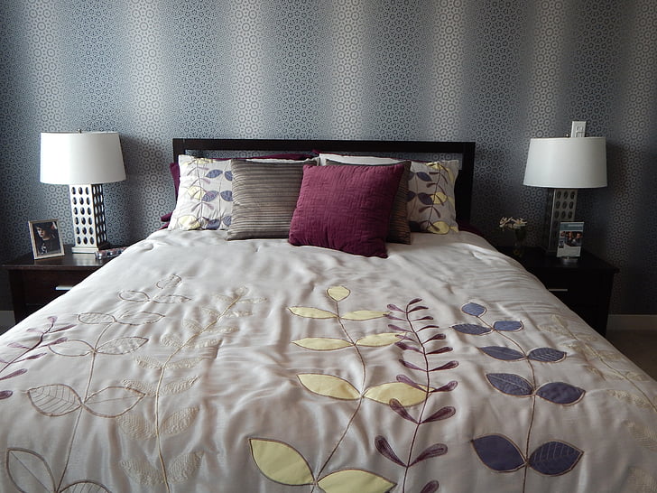 Creating a Timeless Appeal: Incorporating Luxurious Bed Linens into Your Bedroom Decor