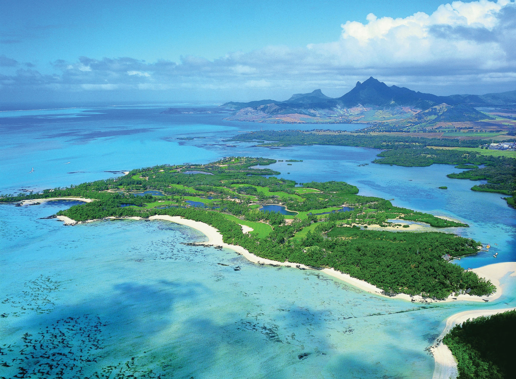 1. Island Escapades: Exploring the Opulence of the World's Most Expensive Private Islands