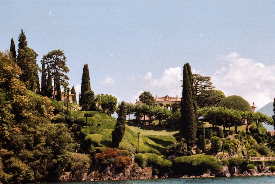 1. Exploring Italy's Hidden Gems: Unveiling Idyllic Alternatives to Lake Como