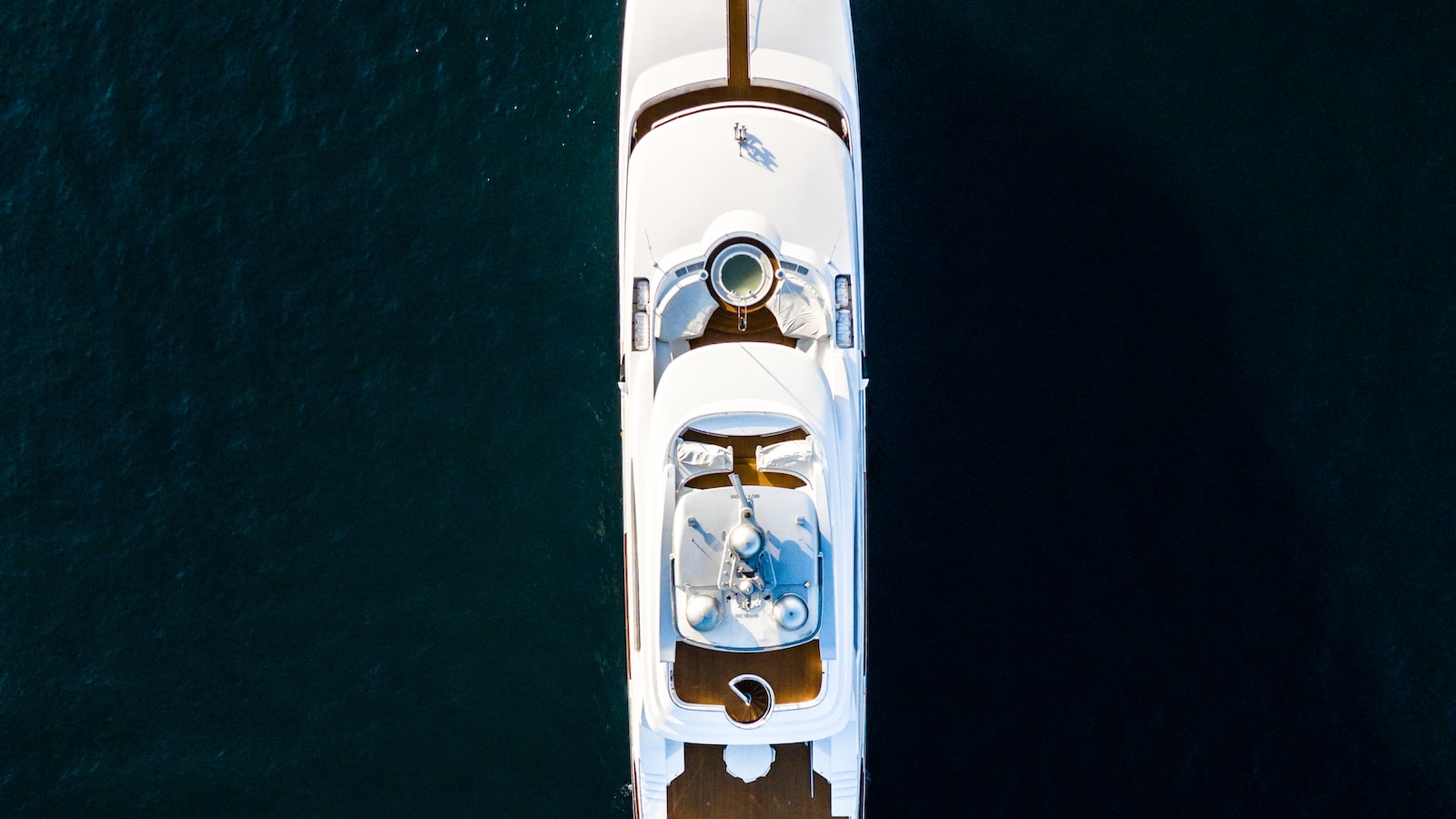 Maintaining and Renewing Your Yacht License: Staying Compliant and Up-to-Date with Regulations