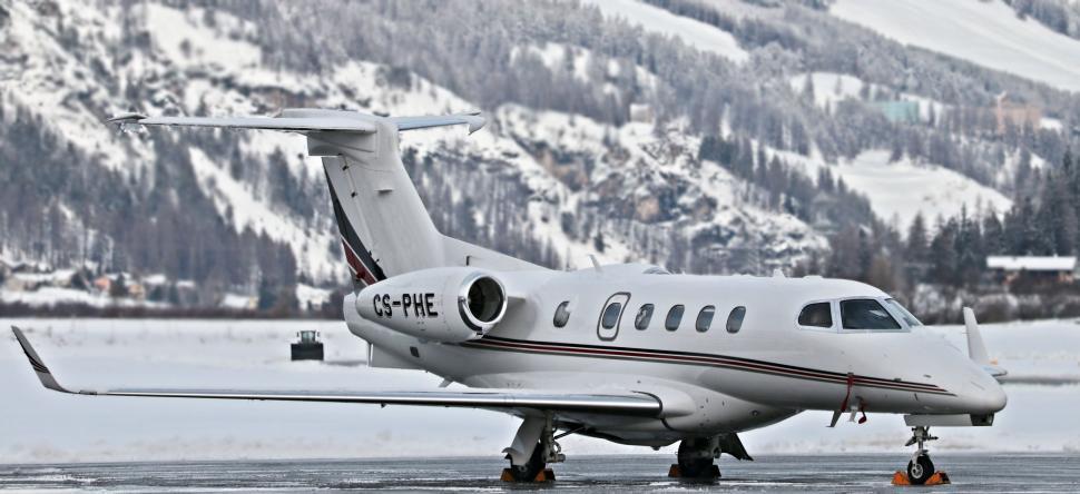 Navigating the Skies: Tips for Finding the Most Reliable Private Jet Blogs and Magazines