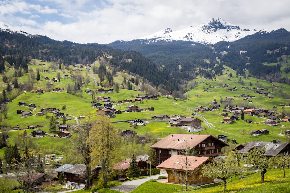 Unveiling the Top Regions for Luxurious Properties in Switzerland